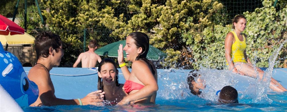 Antibes Teens: Swimming pool Horticole 2