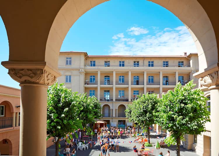 French Teenage Course Campus in Cannes